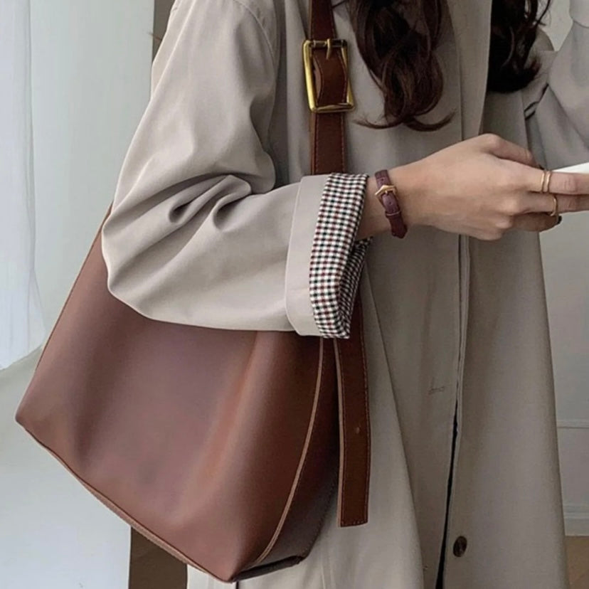 ISOLDE | TRENDY RAMENNÍ TAŠKA